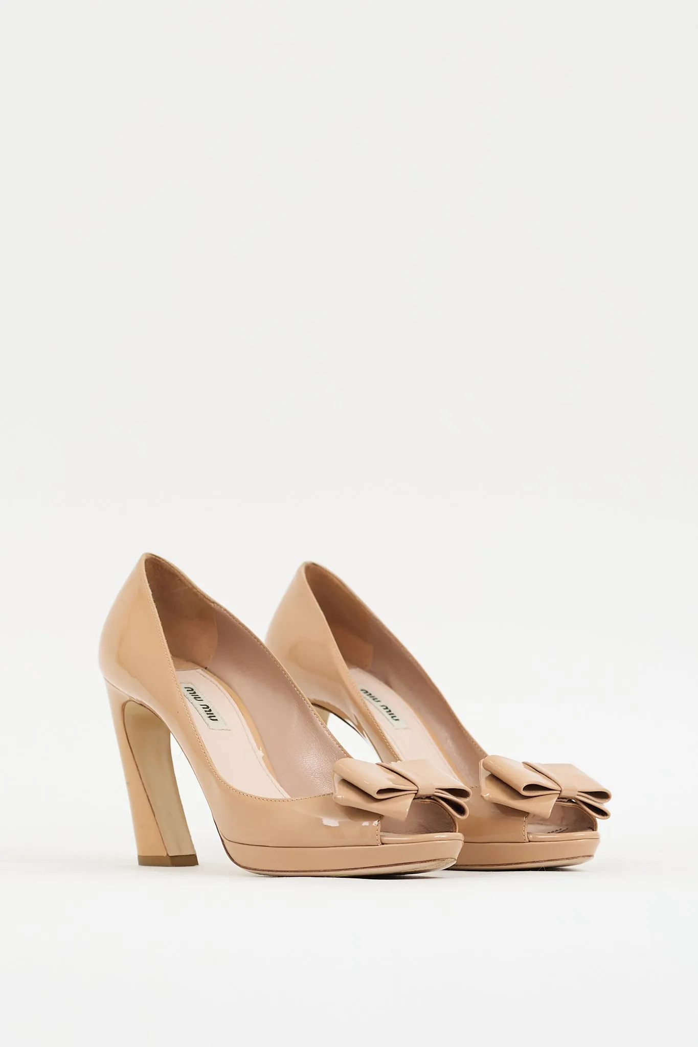 Beige Patent Bow Curved Pump