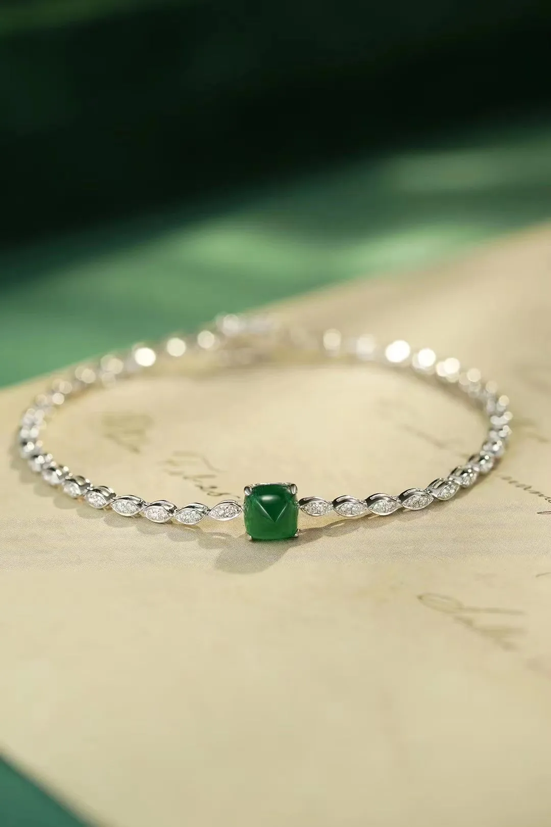 Emerald And Diamond Bracelet (Accept Pre-order)