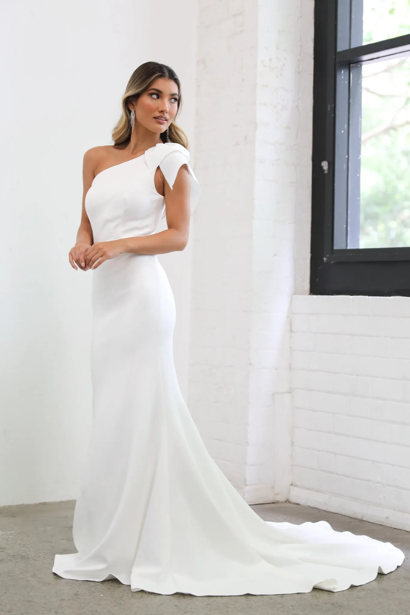 FRANCIE One Shoulder Crepe Gown - Ivory
