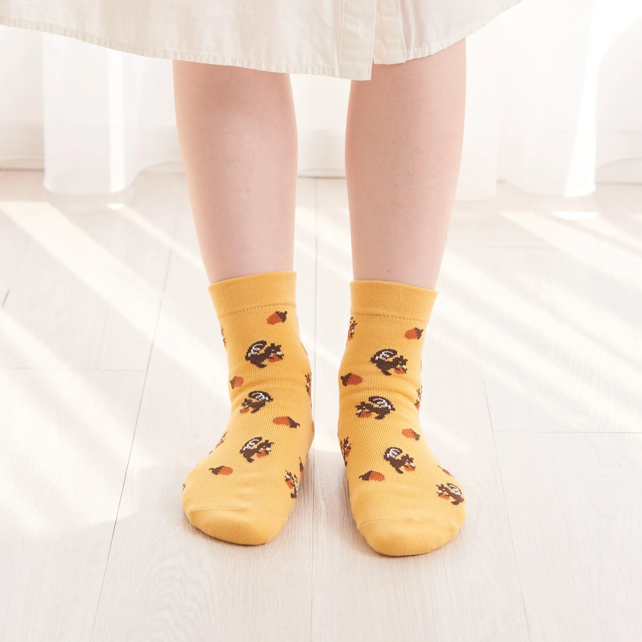 Smooth-heel socks double-layer wool blend [Squirrels] - 662