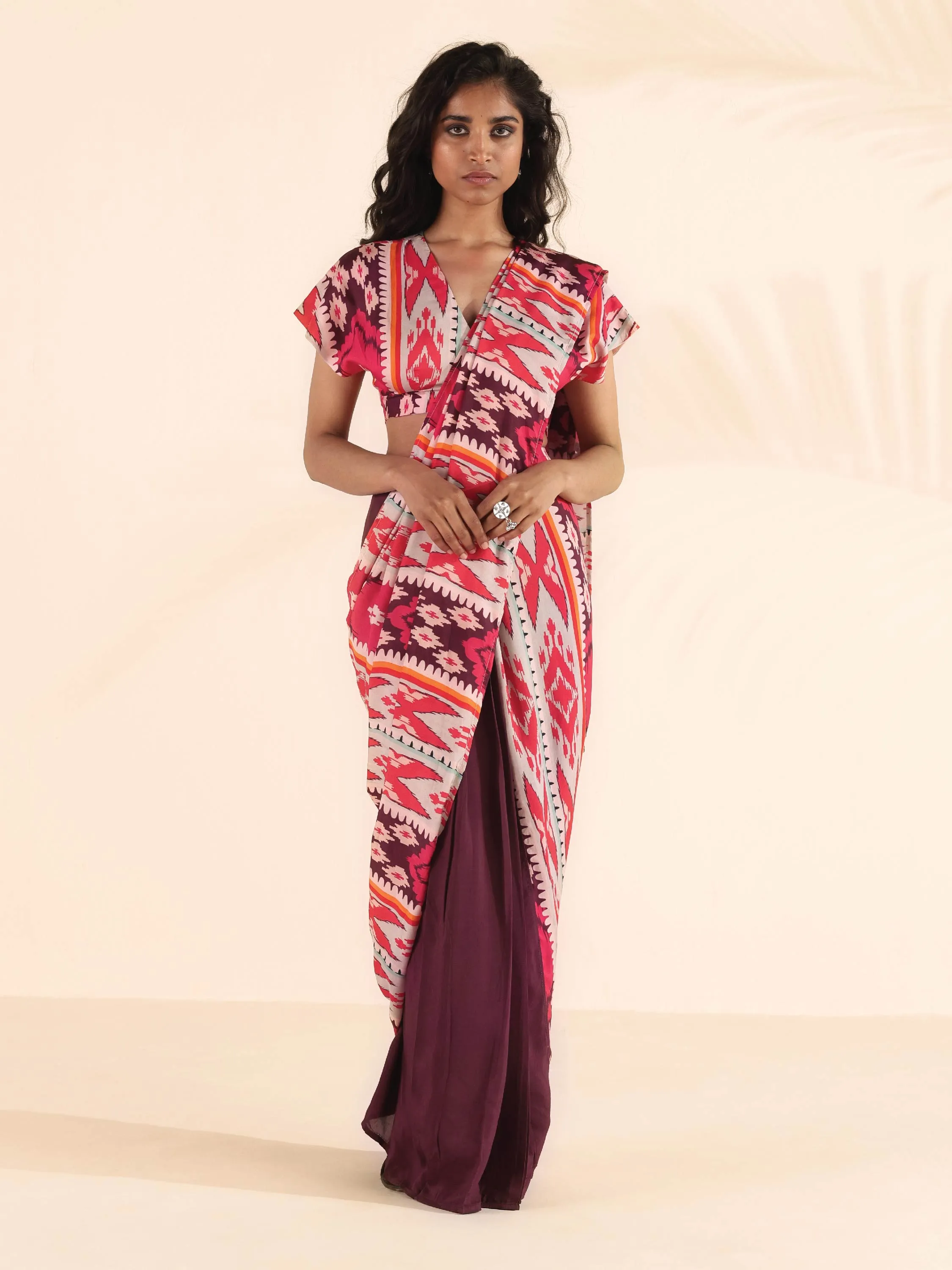 trueBrowns Maroon Muslin Ikat Ready to Wear Saree